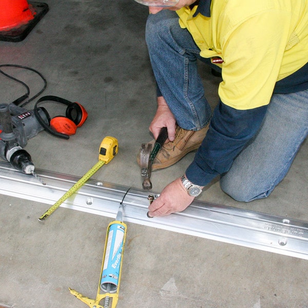 Durabund 150mm Aluminium Floor Bunding | Permanent Floor Bunding | Ecospill | Polyurethane Bunding | Workshop Bund | Brisbane Sydney Melbourne Perth Adelaide Canberra | DBA150